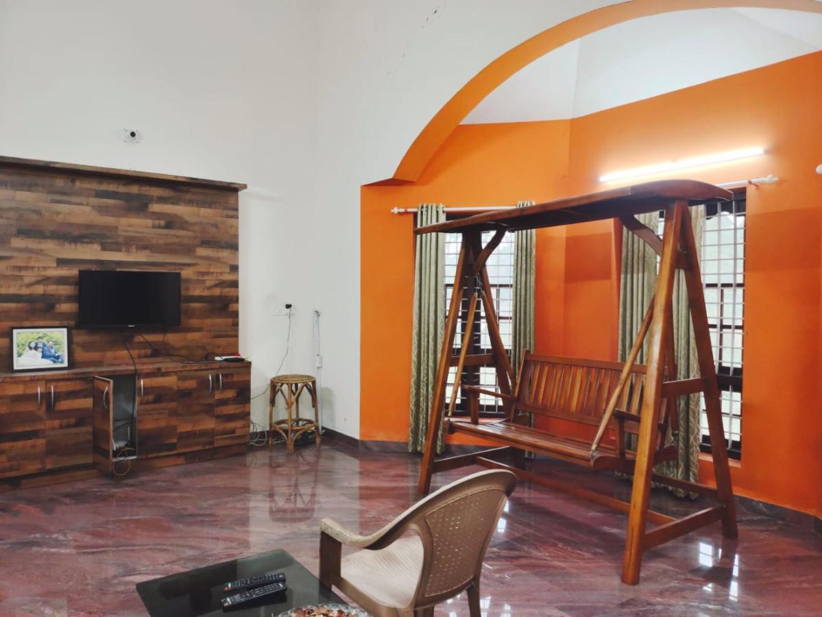 White Sands Homestay Turavūr Exterior foto